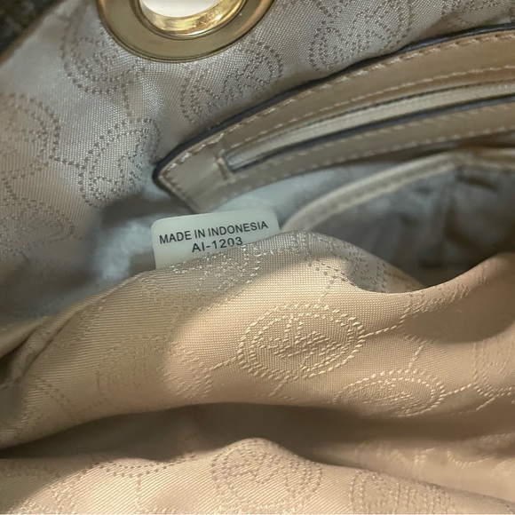 Michael Kors bag - Picture 5 of 5